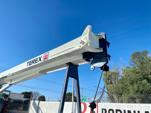 Imagen 13 de 15 de Grua Titan Terex Bt3063b Para 15 Ton Sobre Camión Ford 2003
