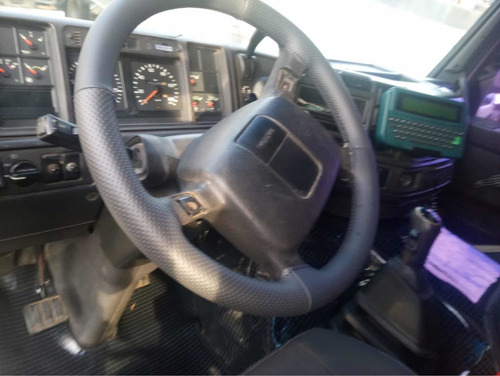 Imagem 2 de 12 de Volvo Fm 12