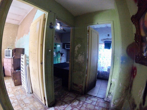 Imagen 4 de 12 de Venta Departamento 3 Y 1/2 Ambientes A Refaccionar