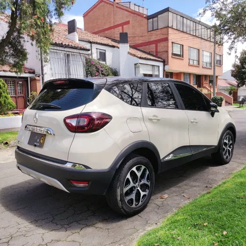 Renault Captur 2.0 Intens Automática