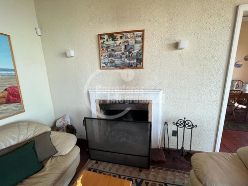 Casa En Venta De 5 Dorm. En Santo Domingo