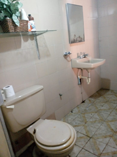Beraca 001 Alquiler Habitación En La Cooperativa, Maracay.