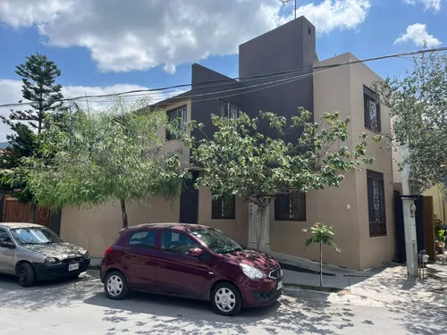 Casa En Esquina Frente A Parque, Terreno Excedente, Fraccionamiento Privado, Mirador Del Valle, Escobedo Nl