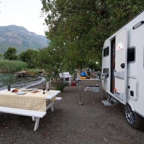 Imagen 6 de 17 de Casa Rodante Para 4 Personas. Línea Caretta Uncle , Basoglu