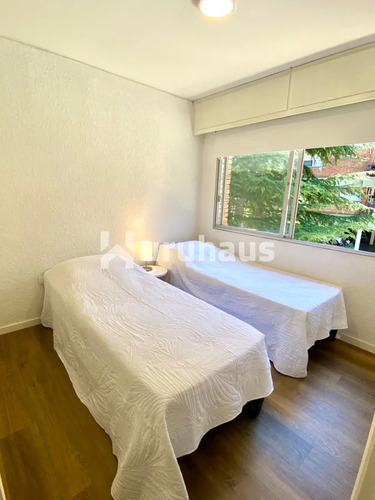 Venta Apartamento Tres Dormitorios Punta Del Este Playa Mansa Arcobaleno