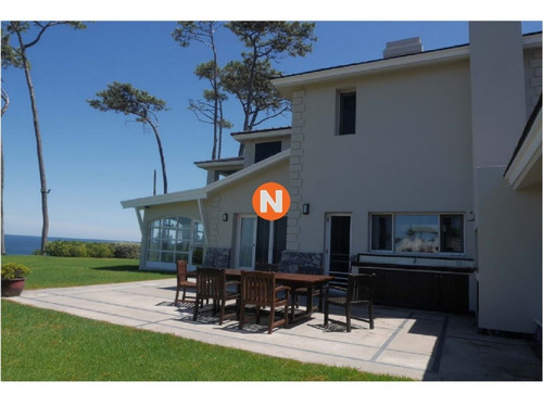 Casa En Venta Y Alquiler, Pinares, Punta Del Este, 8 Dormitorios.- Ref: 209507