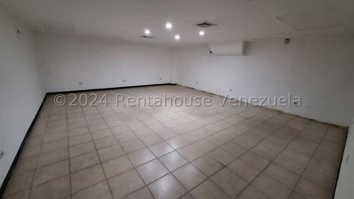 Excelente Oportunidad De Alquilar Una Amplia Oficina En La Urbina, Mls #25-3192