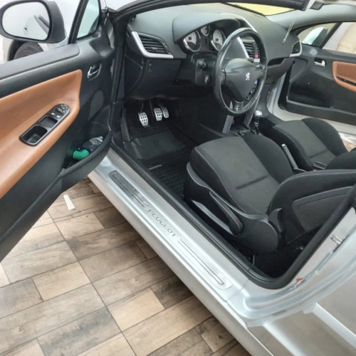 Peugeot 207 Cabriolet Motor Vti 156 Hp 2010