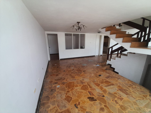 Casa Comercial En Arriendo La Leonora (279055698).