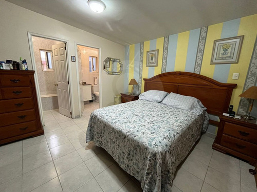 Casa En Venta En Viveros Del Valle 3 Recámaras