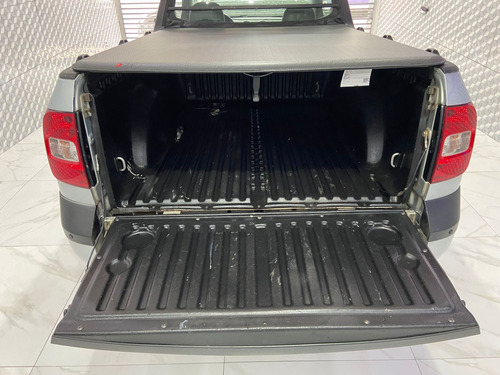 Volkswagen Saveiro 1.6 Startline Cab. Simples Total Flex 2p