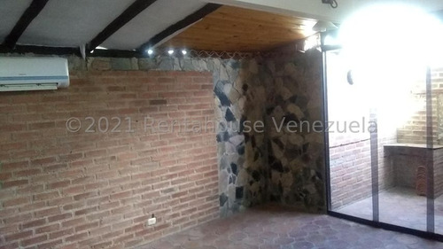 Imagen 6 de 29 de Casa Con Anexo En Los Chorros, Conjunto Cerrado, Caracas, Codigo: Mvg 21-23644