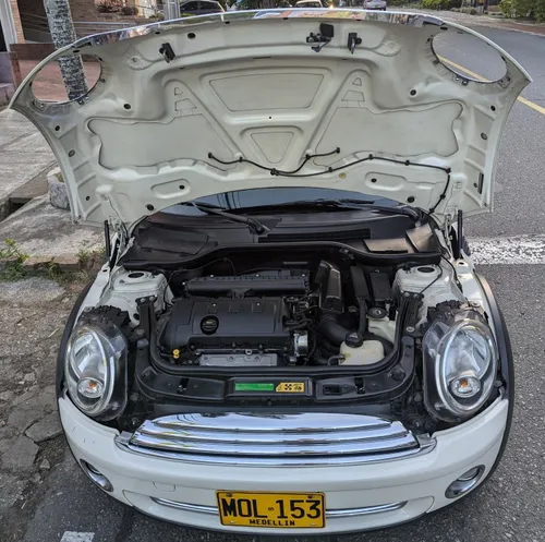 Mini Cooper R56 1.6 Coupe