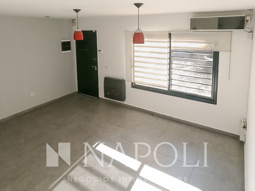 Imagen 3 de 13 de Impecable Dúplex En Venta, En Canning