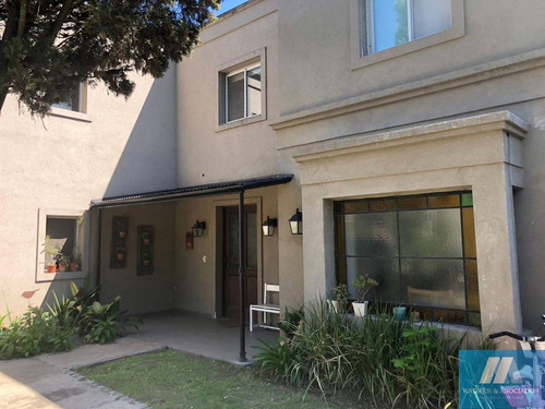 Imagen 3 de 22 de Casa En Venta En Bcdo Villa Flaubert