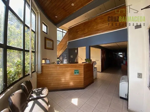 Oficinas Y Bodegas En Terreno Urbano, A Orilla De Ruta 5 Sur