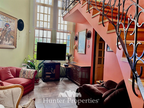 Casa En Venta De 4d3b De 365m2 En Condominio La Reina. Talca