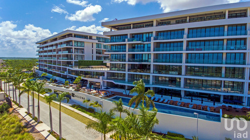 Venta Departamento 3 Ambientes Zona Hotelera