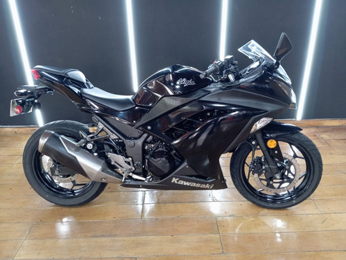 Kawasaki Ninja 300 Negra 