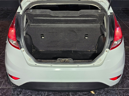 Ford Fiesta 1.6 Se Kinetic Desing - 5 Puertas - 2014