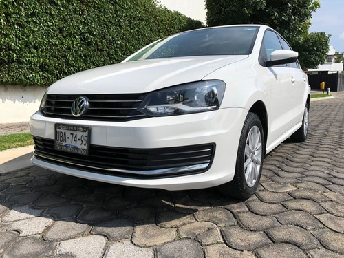 Imagen 1 de 15 de Volkswagen Vento 2018 Confortline Impecable