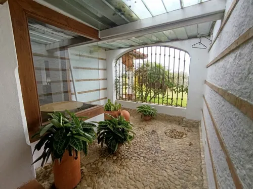 Finca En Arriendo Ubicada En Rionegro Sector Rotonda Sajonia (22136).