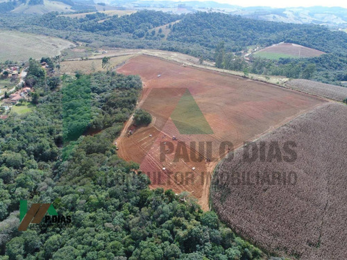 Imagem 14 de 18 de Linda Chácara Em Pedra Bela, Ideal Para Quem Busca Tranqüilidade E Segurança No Circuito Das Águas - Ch0276