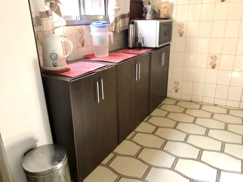 Casa 4 Amb Sobre Lote De 10.50 X 18.60 Con Muy Lindo Fondo Libre !!! Terraza Y 2 Baños ! Visitela...
