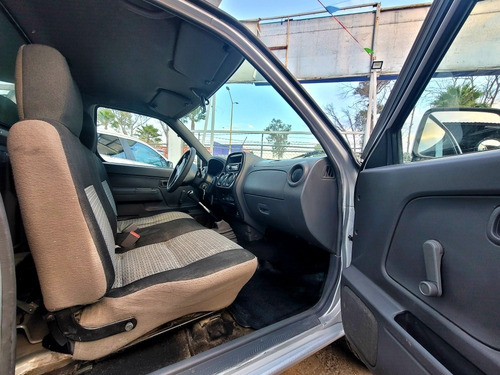 Imagen 10 de 12 de Nissan Np300 2.4 Pick-up Dh Modelo 2013
