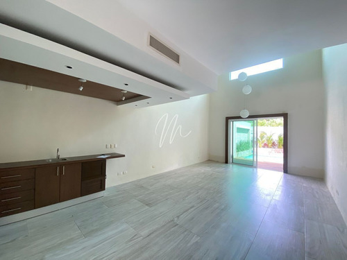 Imagen 9 de 30 de Casa En Venta En Cancun Residencial Villas Lagoon, El Table