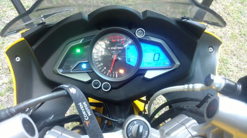 Rouser Rs 200