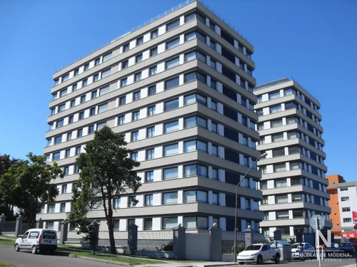 Departamento En Venta En Torre Moderna En Maldonado