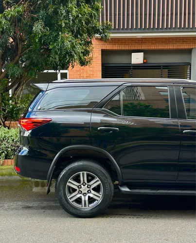 Toyota Fortuner 2.7 Gasolina Automática 4x2 7 Puestos Full