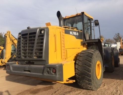Imagen 4 de 14 de 23) Cargador Frontal / Trascavo Hyundai Hl780-9 2010 30 Ton