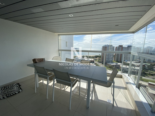 Departamento De 2 Dormitorios En Miami Boulevard, Punta Del Este