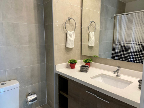 Imagen 12 de 18 de Cómodo Departamento, Con Lindo Jardín Privado.
