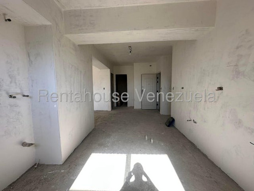 Vendo Apartamento En Urbanización La Soledad (queen Palace), Código 25-15917 Cm