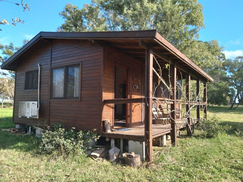 Casa Rural Entre Árboles Y Pájaros. Pueblo Agraciada,soriano
