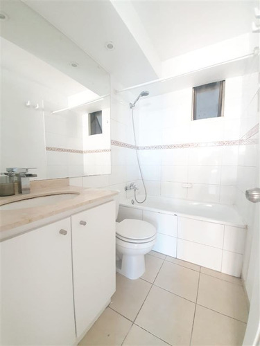 Imagen 22 de 28 de Departamento En Venta De 2d Y 2b Con Est Y Bod., En Recoleta