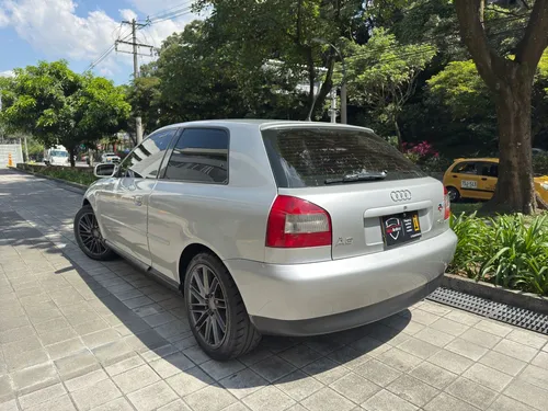 Audi A3 1.8t HB MT