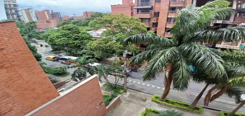 Apartamento En Arriendo Ubicado En Medellín Sector Laureles - Lorena (27263).