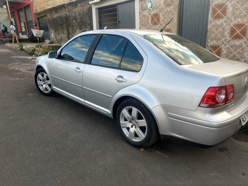 Imagem 4 de 7 de Volkswagen Bora 2010 2.0 Total Flex 4p Automática