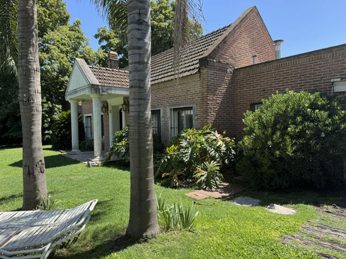 Excelente Chalet 4 Amb. Estilo Inglés En Villa Udaondo