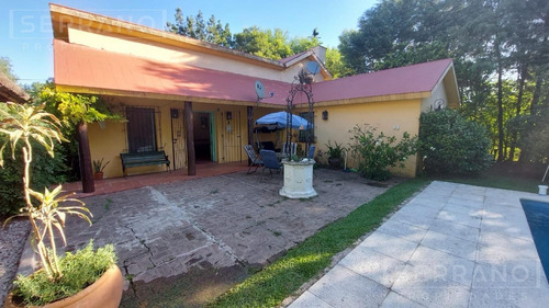 Casa En Venta Con 3 Dormitorios Y Pileta. Barrio Parque Sakura. Exaltacion De La Cruz