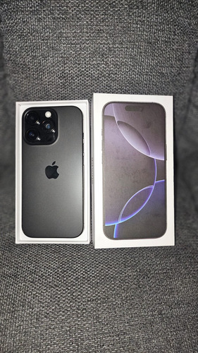 Iphone 16 Pro 256gb Negro Titanio Negro (Nuevo con caja abierta)