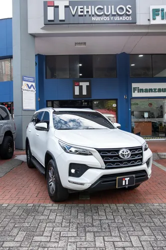 Toyota Fortuner Sr 2.4 At 4x2 2023
