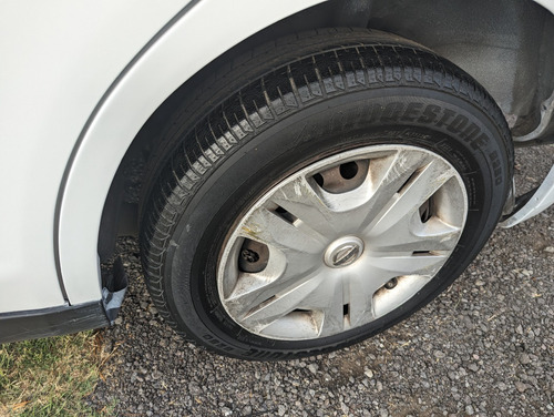 Nissan Tiida 1.6 Drive Sedan Mt