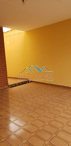 Imagem 4 de 15 de Sobrado 3 Dorm. (1 Suíte) - 2 Vagas Cobertas - Monte Kemel - So0154