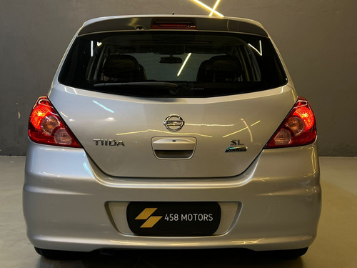Nissan Tiida 1.8 Sl Flex Aut. 5p