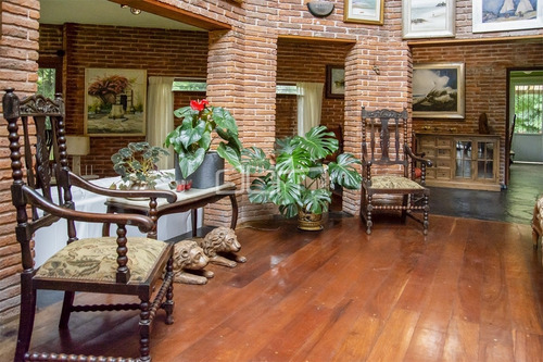 Casa En Zona De La Mansa, En Alquiler- Ref: 537